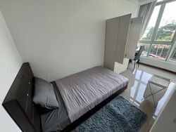 Simsville (D14), Condominium #587416391